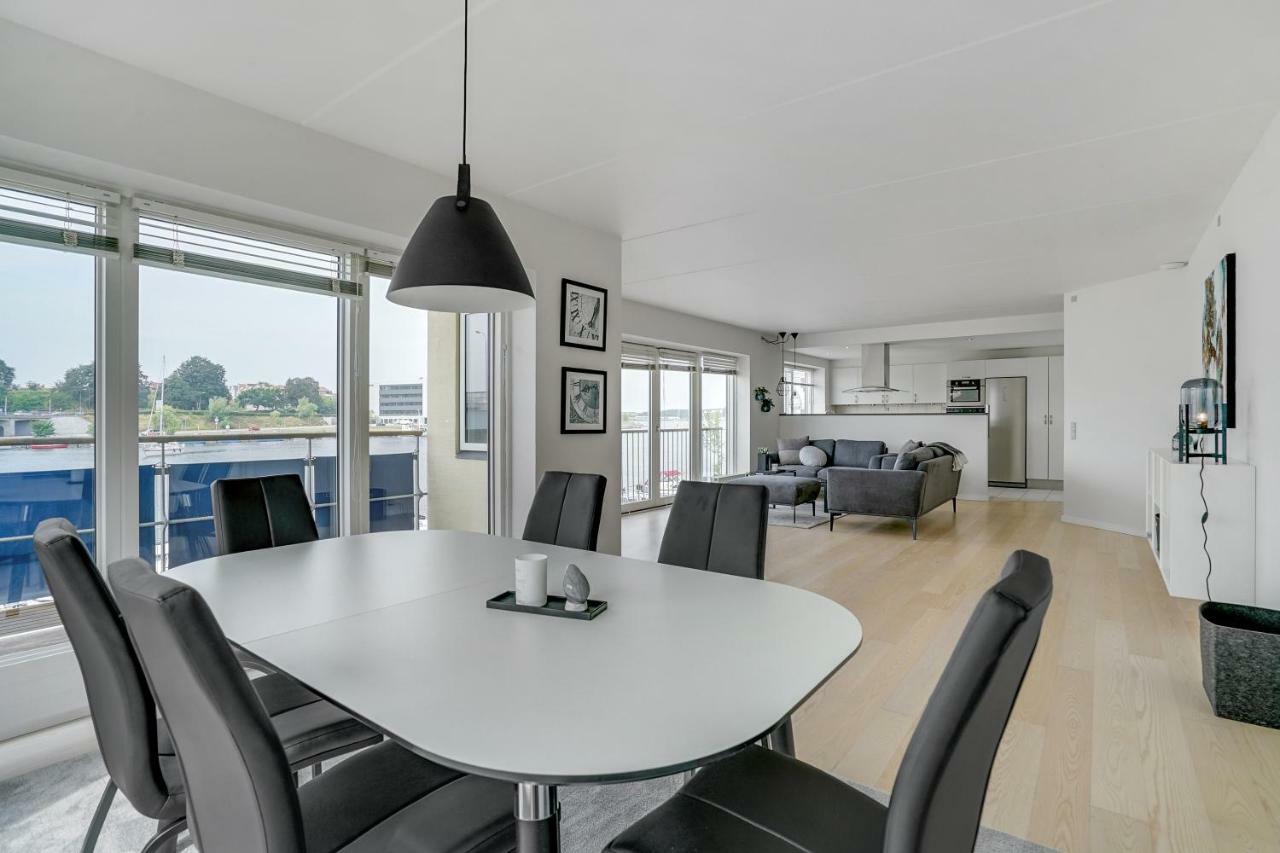 Luxury City Center Harbour Apartment 2 Bedroom Sonderborg Ngoại thất bức ảnh